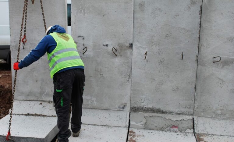 alaptestek, beton támfal, támfal telepítése